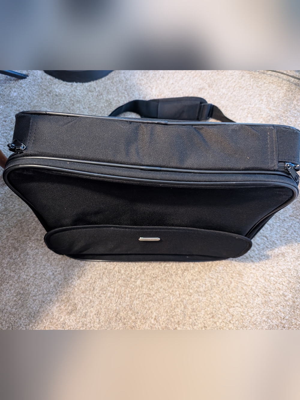 Targus Laptop Case With Handle - Picture 5 of 5